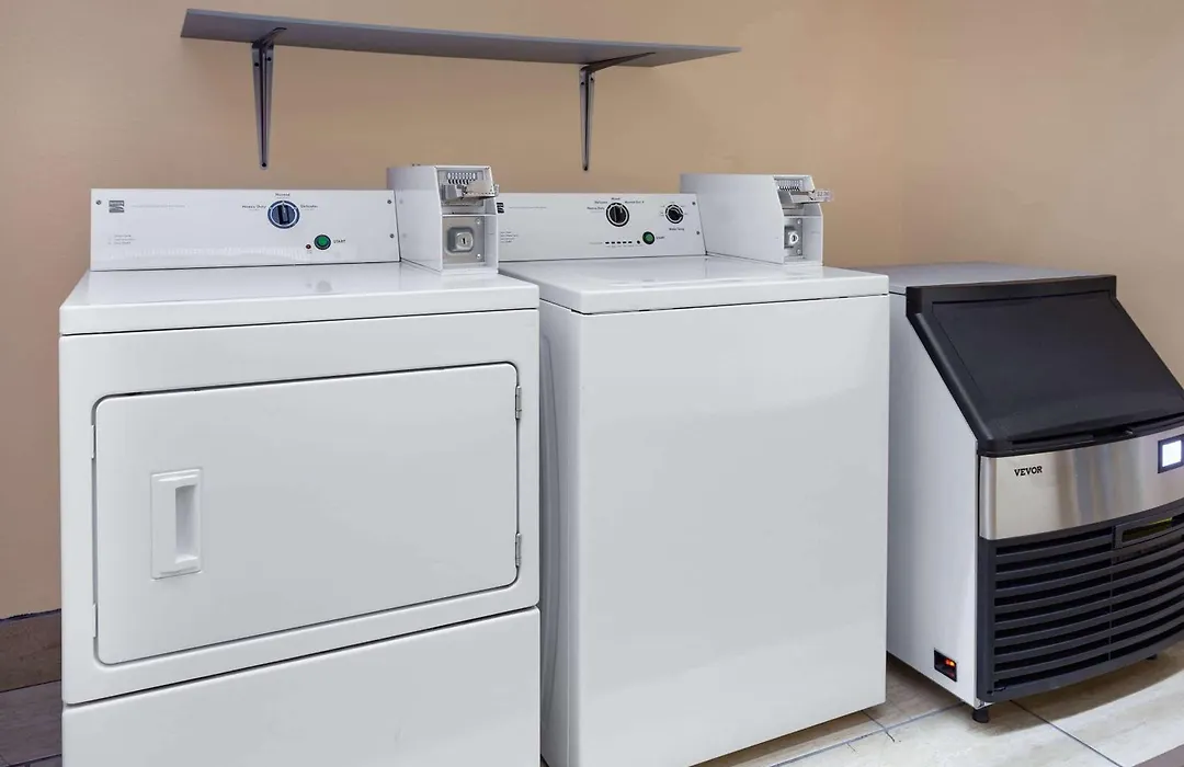 Super 8 By Wyndham Fort Dodge Ia-1
