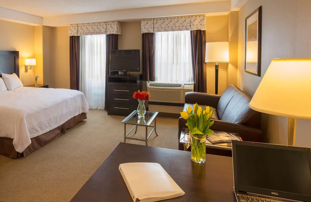 Hampton Inn & Suites Boston Crosstown Center-1