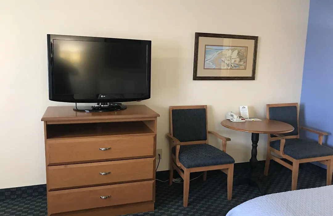 Days Inn By Wyndham Lake Havasu-1