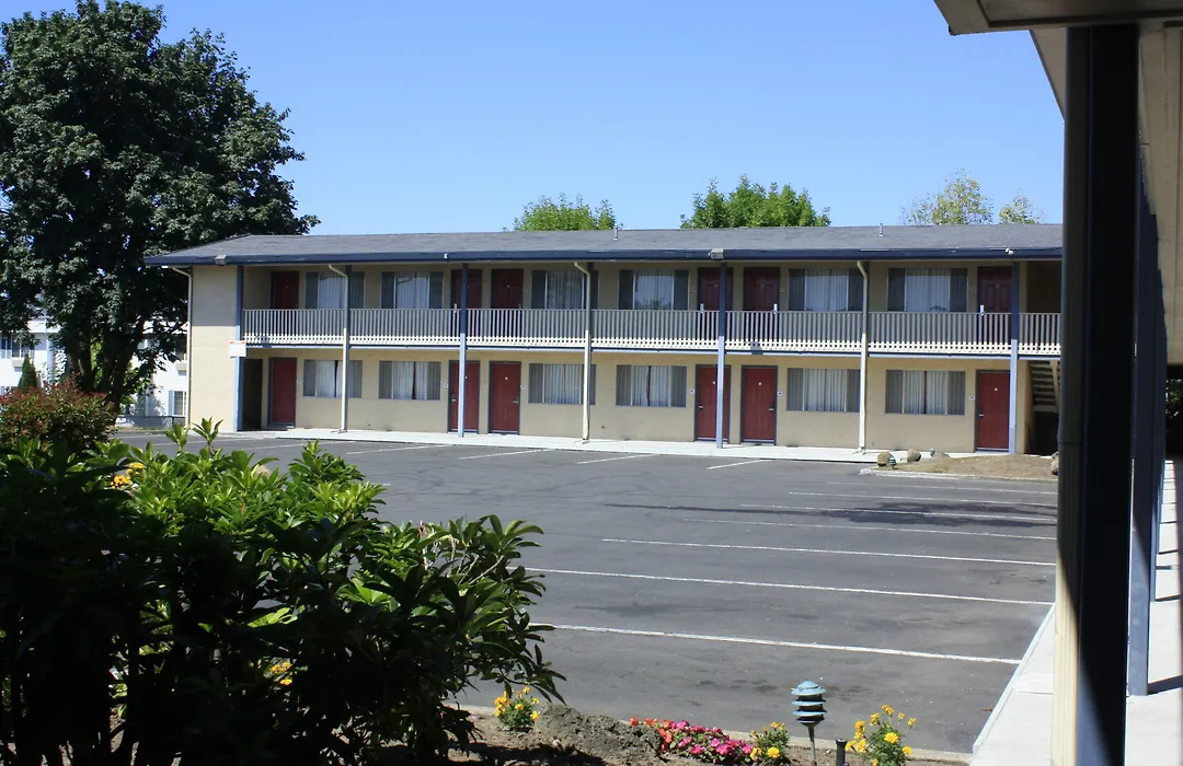 Rodeway Inn Albany-1