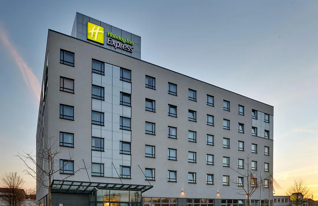 Holiday Inn Express Duesseldorf - City North By Ihg-1