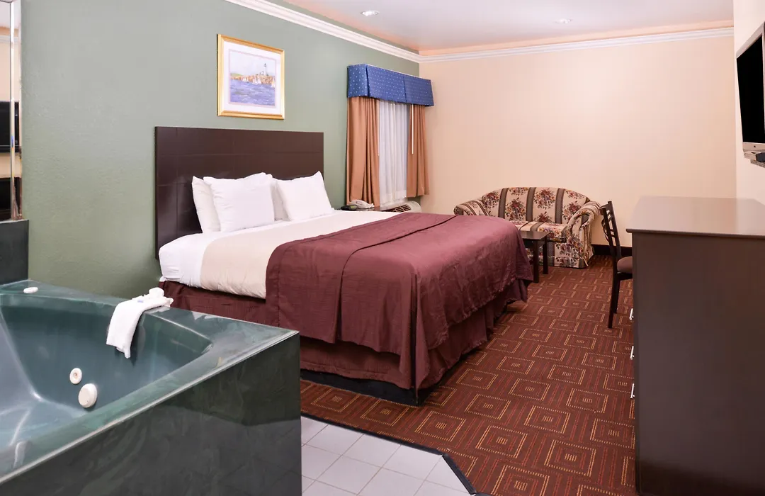 Americas Best Value Inn-Baytown-1