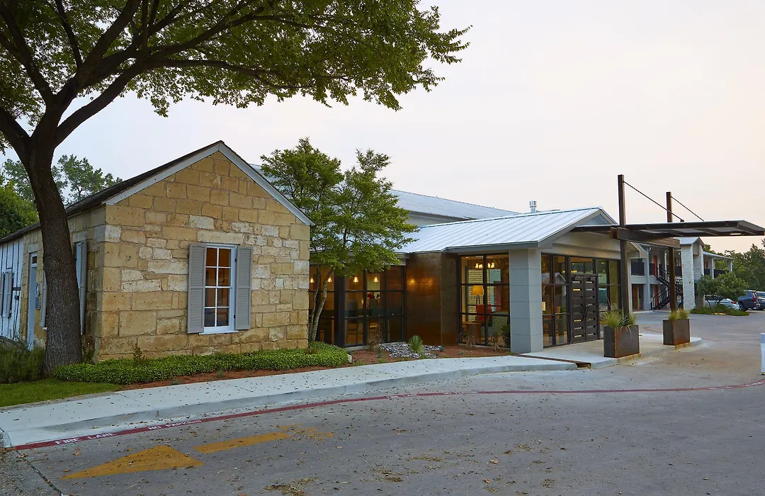 Fredericksburg Inn And Suites-1