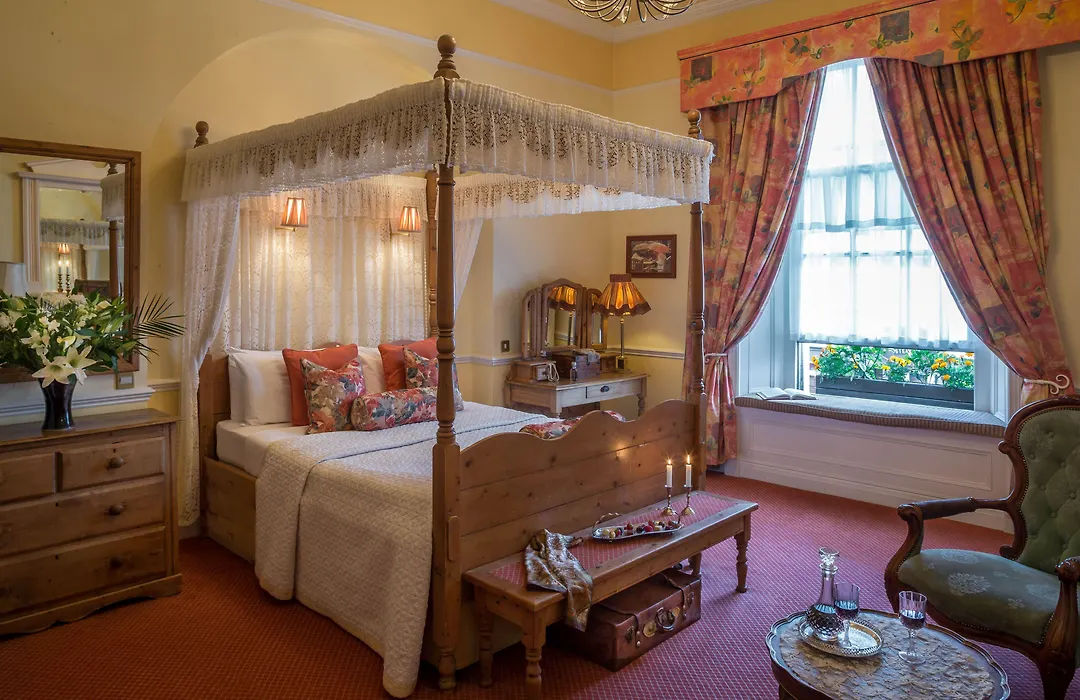 Dingle Benners Hotel-1