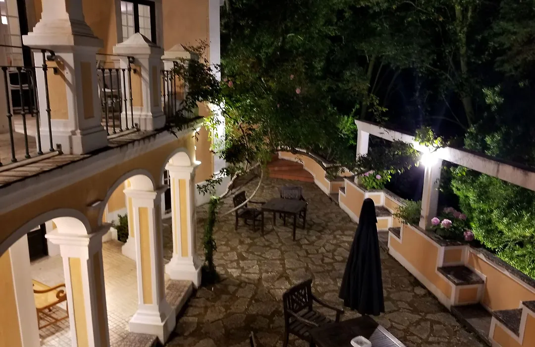 Lawrences Hotel-1