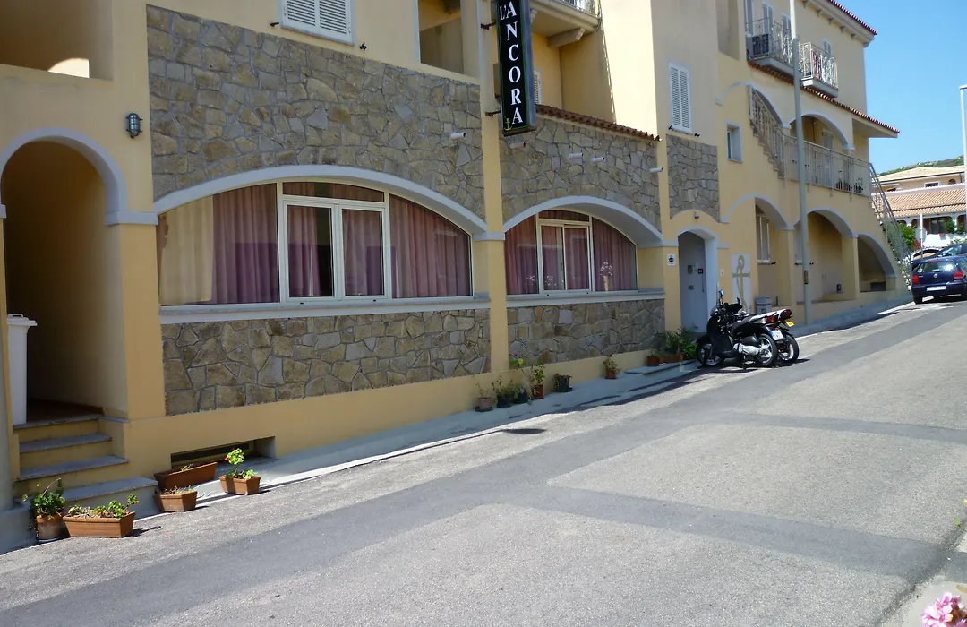 Hotel L'Ancora-1
