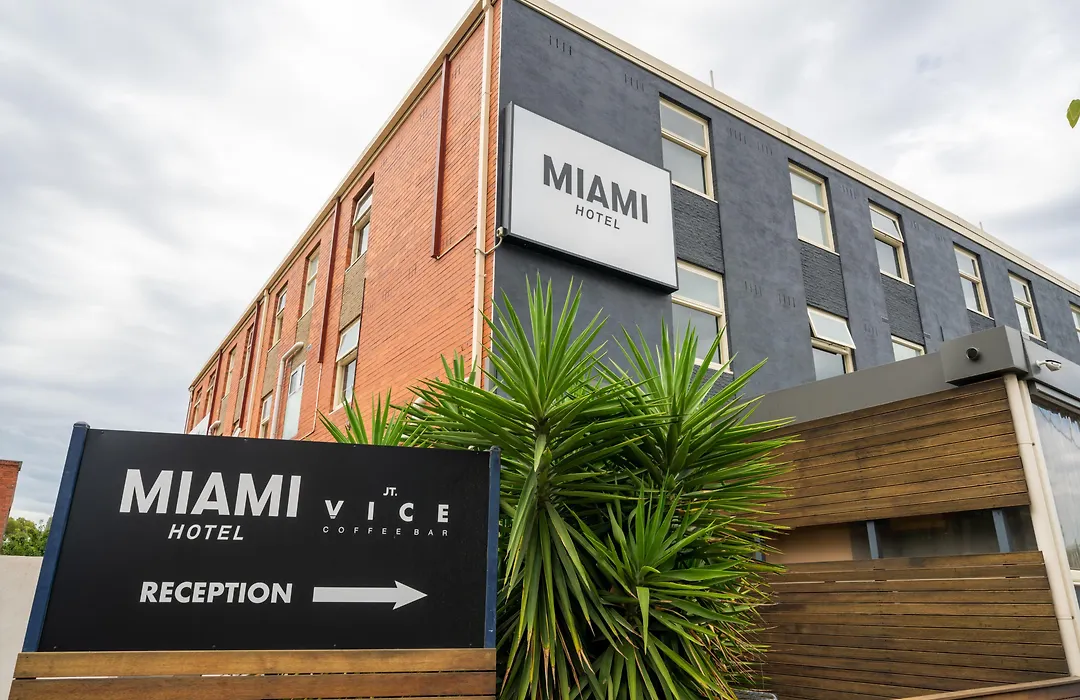 Miami Hotel Melbourne-1