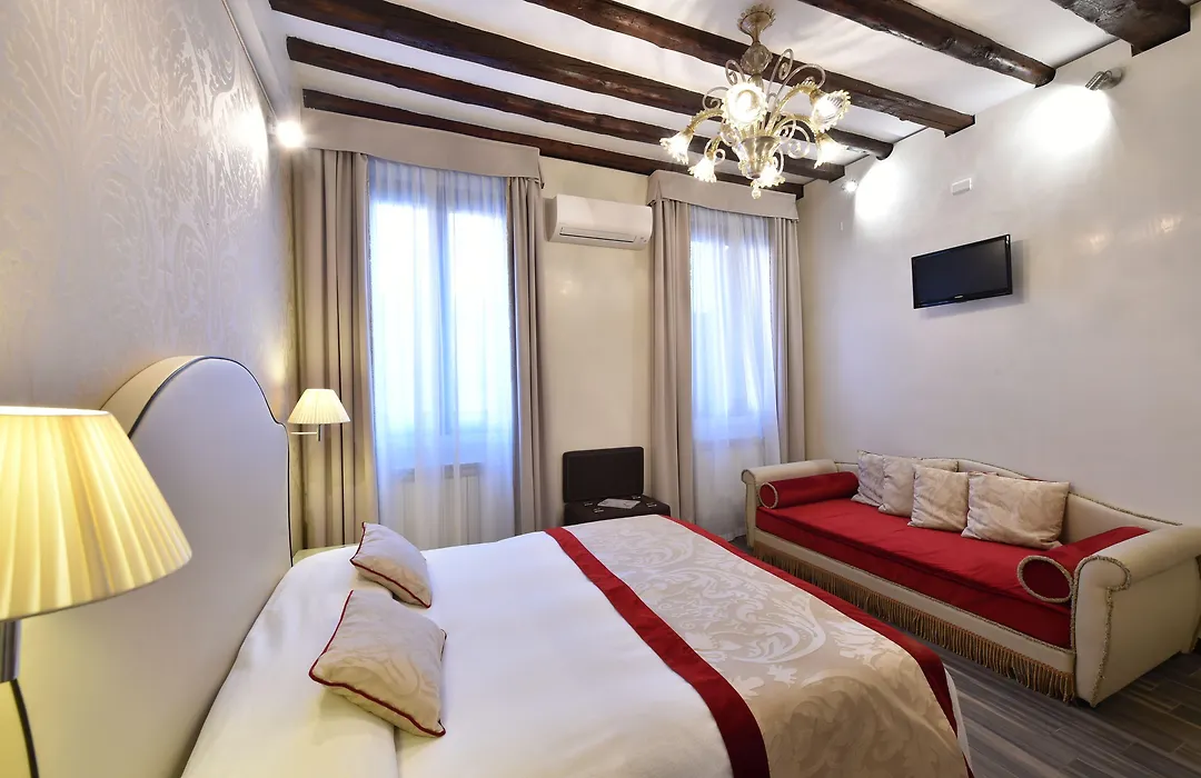Hotel Villa Rosa-1