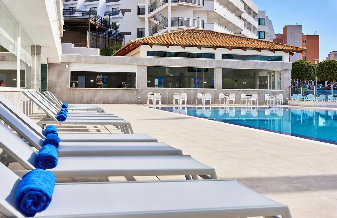 Globales Torrenova (Adults Only)-1