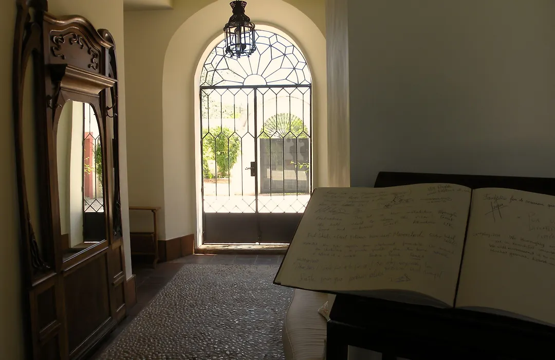 Hotel Posada de Valdezufre-1