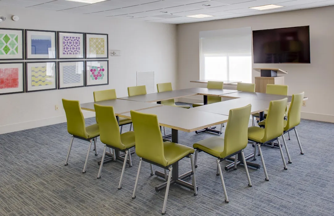 Holiday Inn Express Hotel & Suites Chickasha By Ihg-1