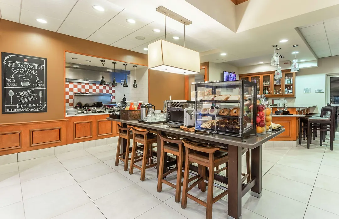 Hilton Garden Inn Chicago/Tinley Park-1