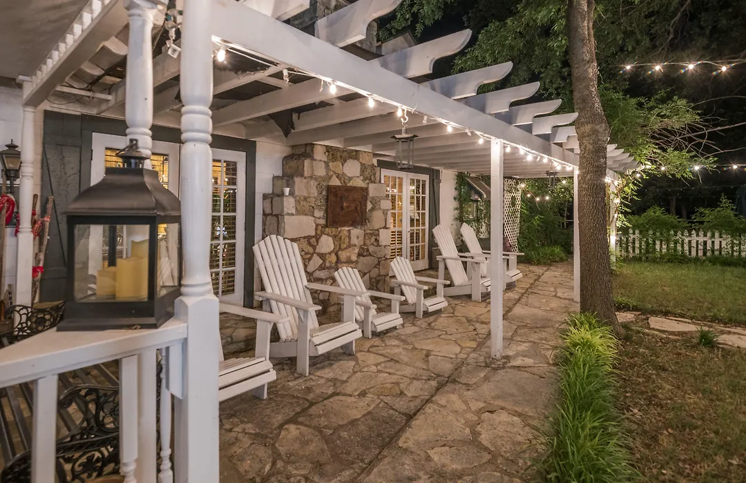 Country Woods Inn-1