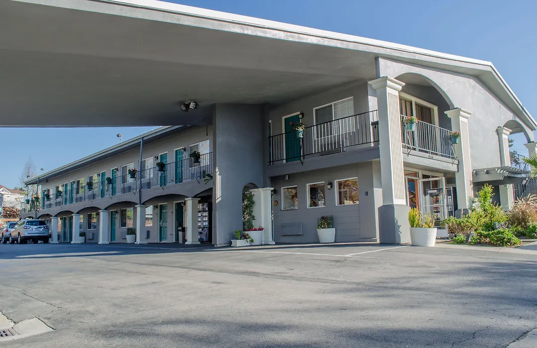 Continental Inn-1