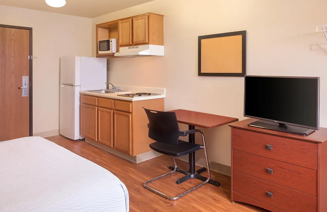 Woodspring Suites Bentonville-1