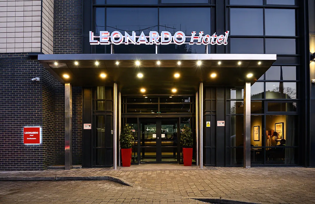 Leonardo Hotel Southampton-1