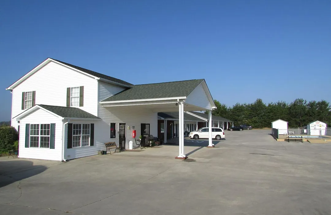 Douglas Inn & Suites, Blue Ridge, Ga-1