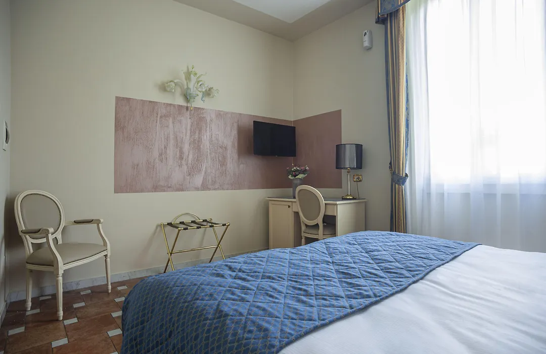 Hotel Donatello-1