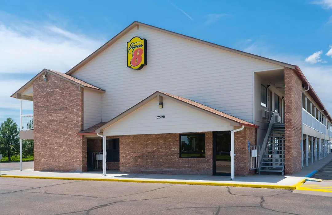 Super 8 By Wyndham Goodland-1