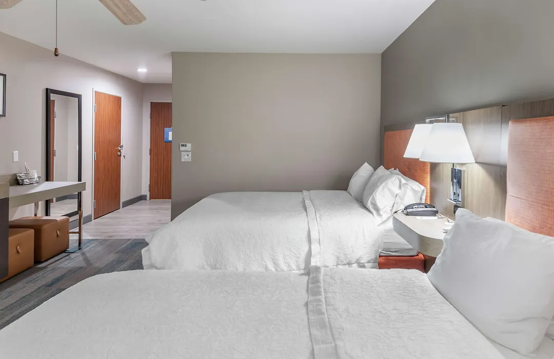 Hampton Inn Brownwood-1