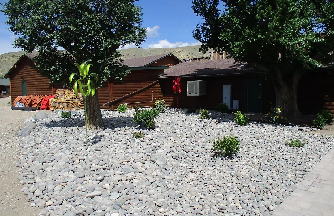 Yellowstone Valley Inn-1