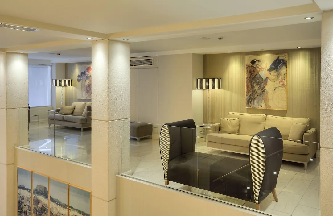 Central Hotel-1