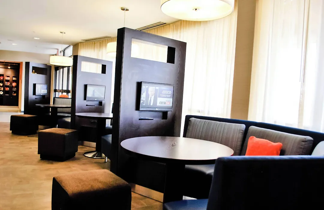 Courtyard By Marriott Salina-1