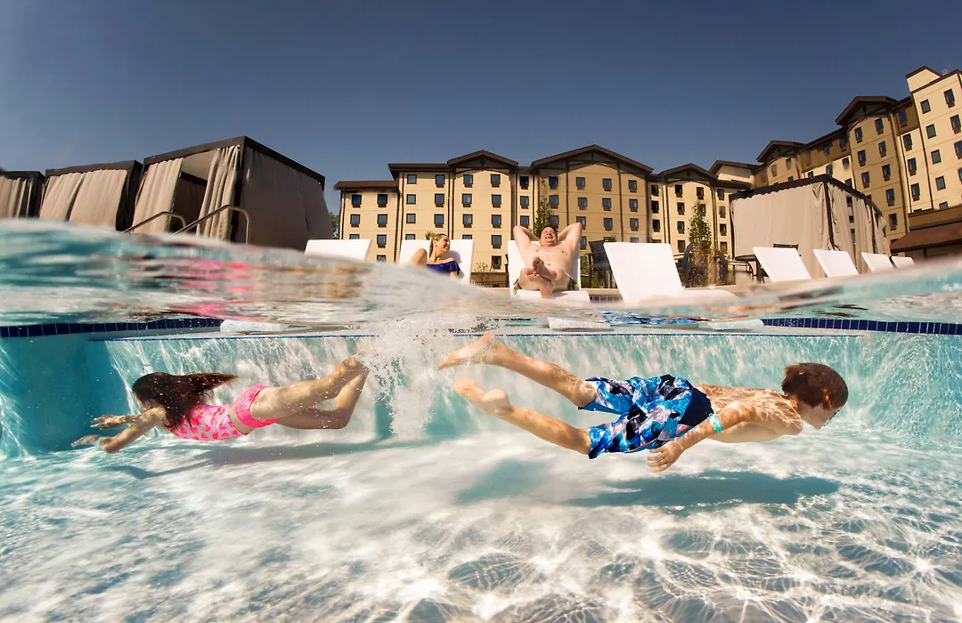 Great Wolf Lodge Kansas City-1