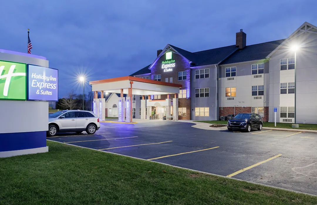 Holiday Inn Express & Suites Zion By Ihg - Great Lakes-Free Breakfast And Naval Base Shuttle-1
