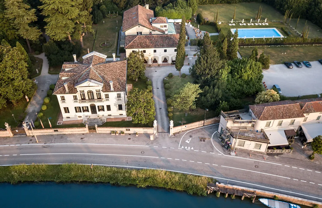 Villa Franceschi Hotel&Resort-1