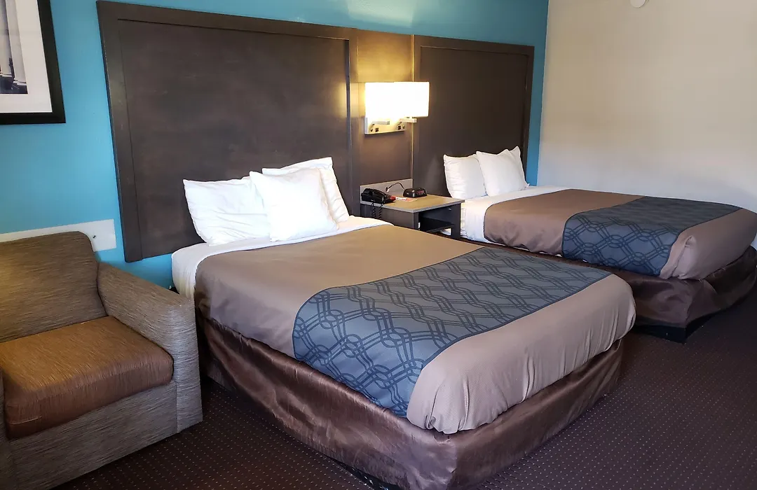 Economy Inn-1