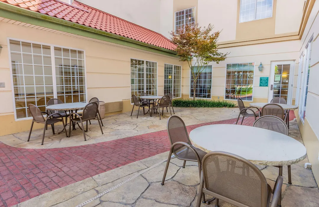 La Quinta By Wyndham Bentonville-1