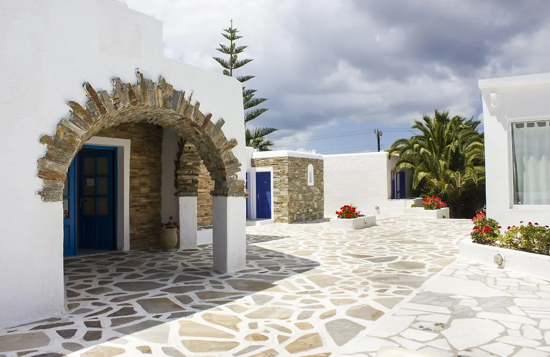 Naxos Holidays-1