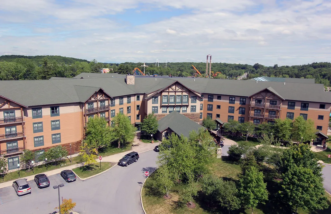 Six Flags Great Escape Lodge & Indoor Waterpark-1