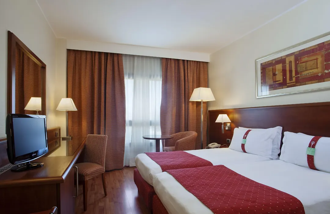 Holiday Inn Cagliari By Ihg-1