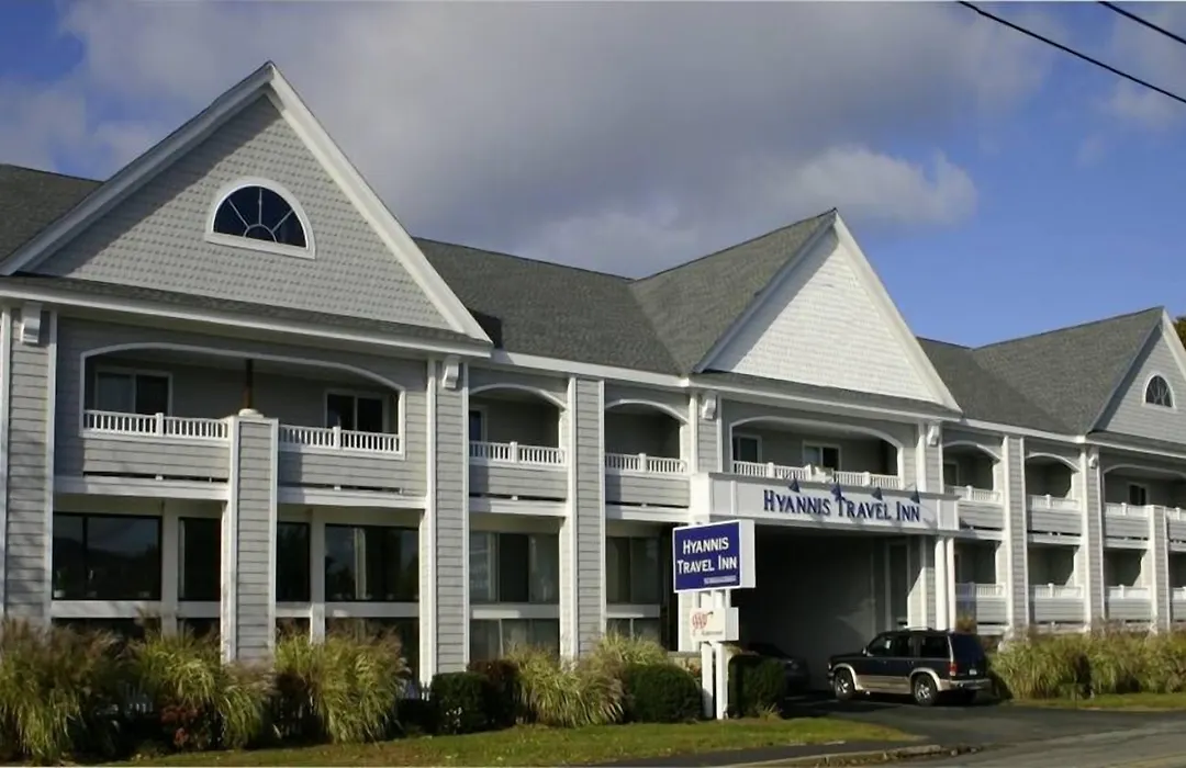 Hyannis Travel Inn-1