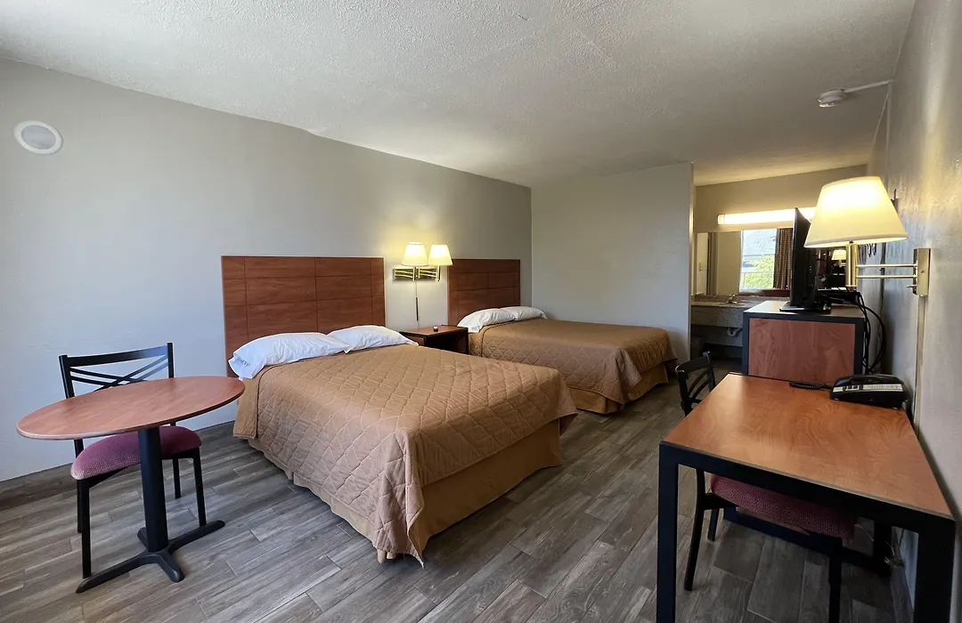 Ez Travel Inn College Station-1