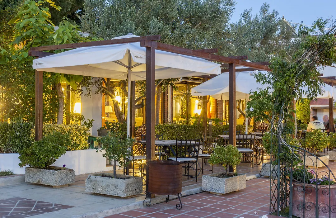 Hotel Alcadima-1