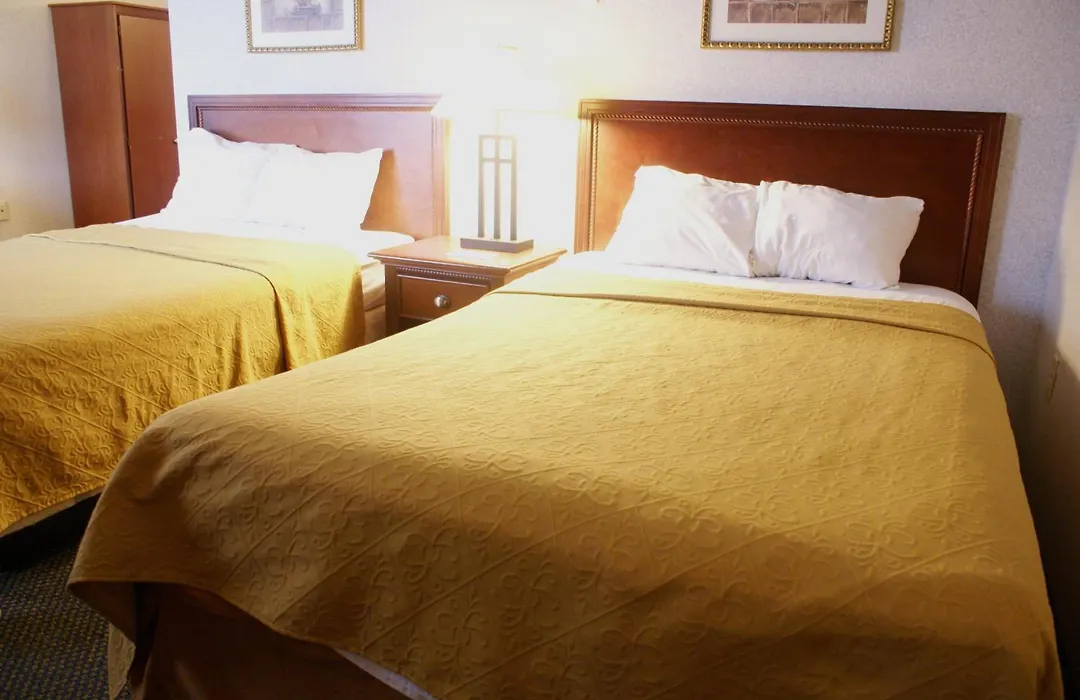 Raritan Hotel-1