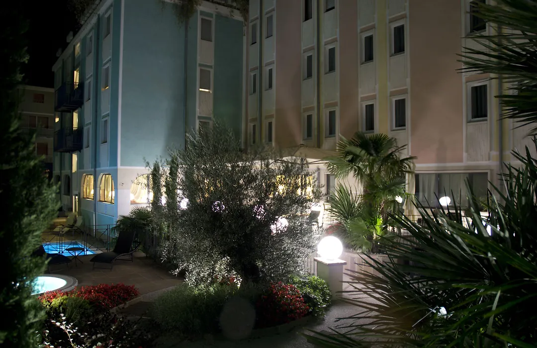 Hotel Leon D'Oro-1