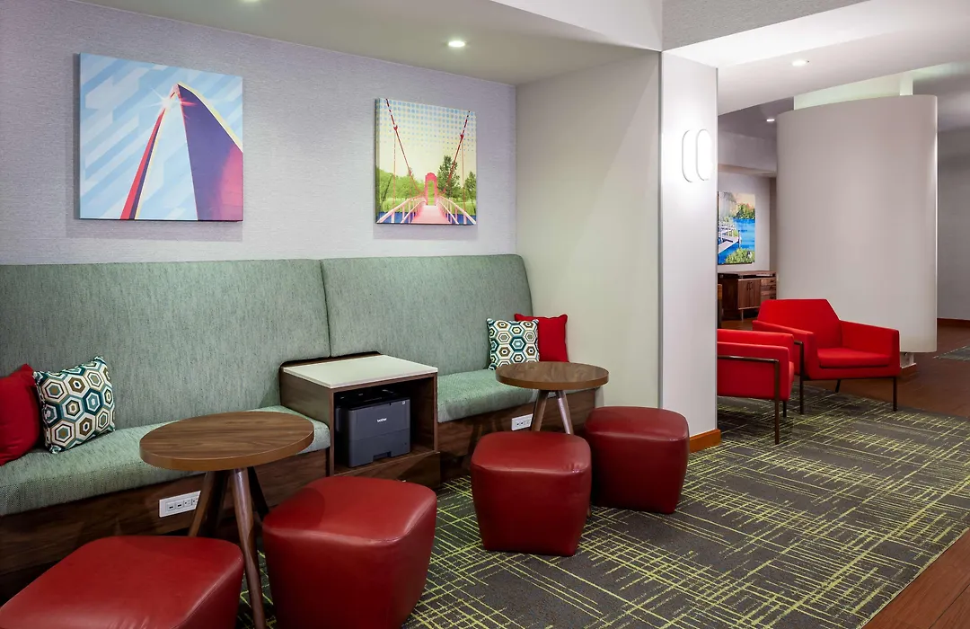 Hampton Inn & Suites St. Louis At Forest Park-1