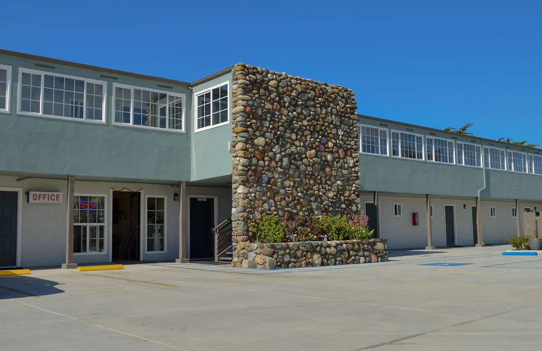 Sea Breeze Inn - San Simeon-1