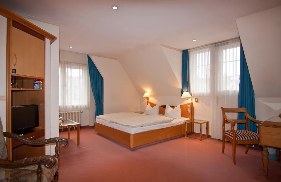 Parkhotel Unter den Linden-1