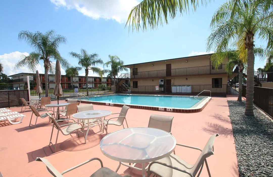 Days Inn By Wyndham Kissimmee West-1