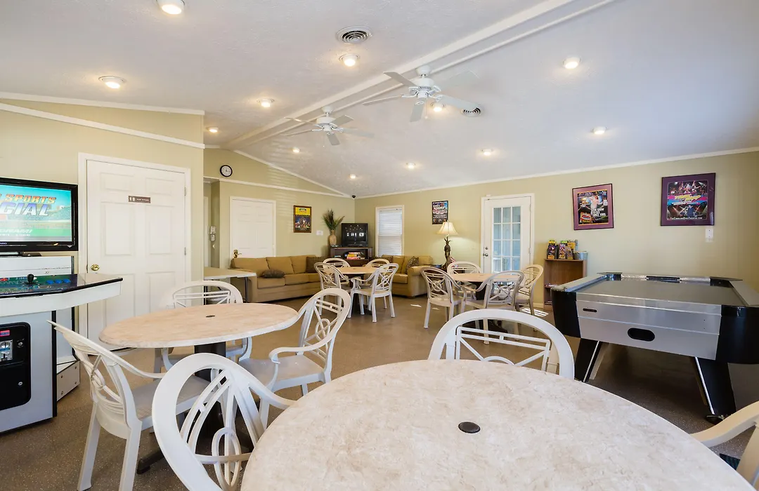 Country Club Villas-1