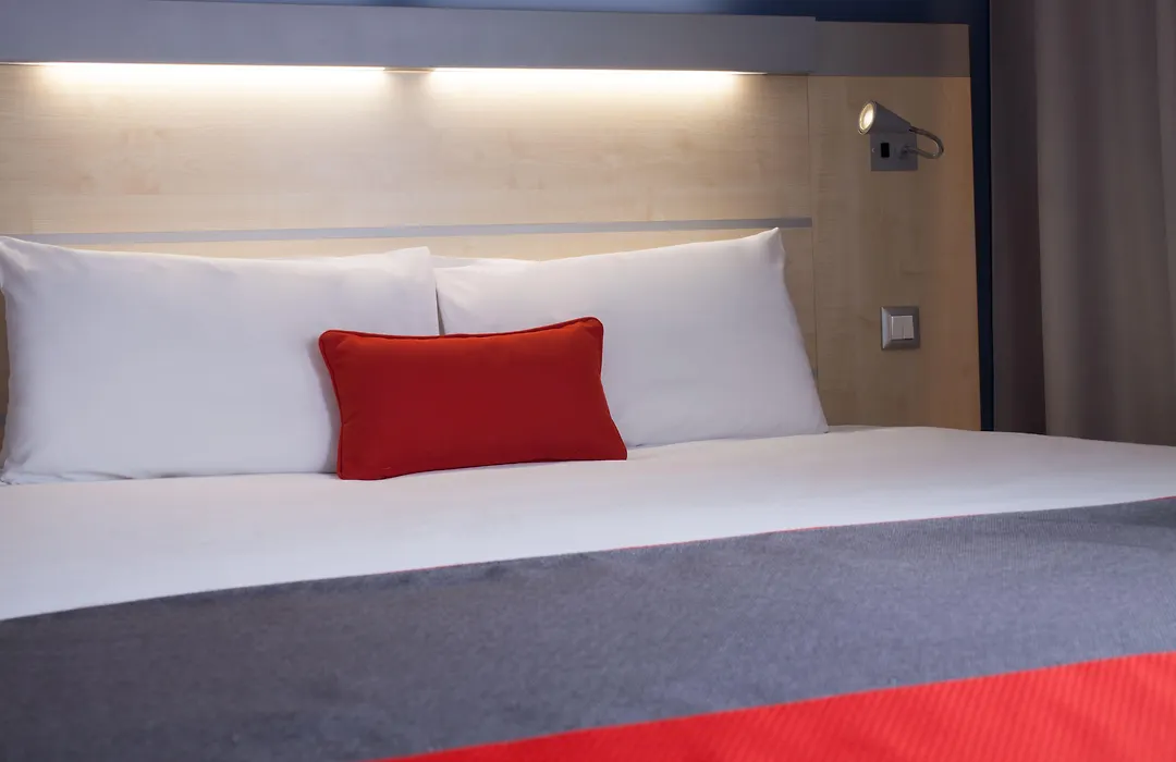 Holiday Inn Express Toulouse Airport By Ihg-1