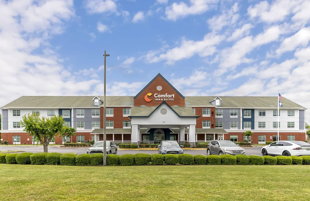 Comfort Inn & Suites Hampton Near Coliseum-1