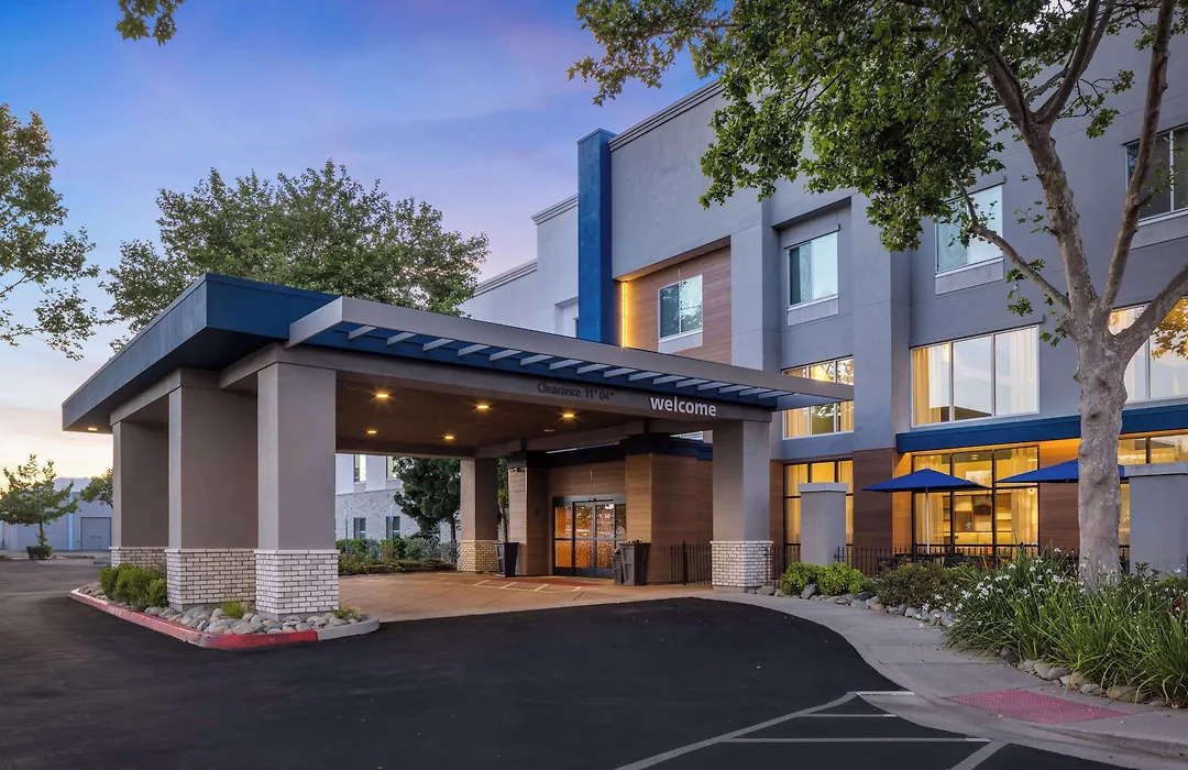 Hampton Inn & Suites Yuba City-1