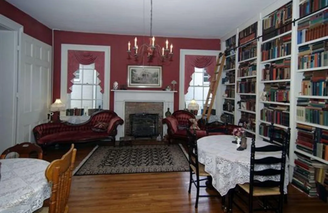 Hall Place Bed & Breakfast-1