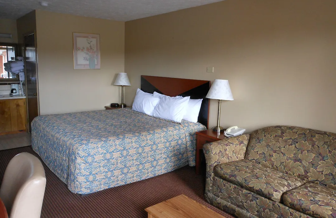 Mcclellan Inn-1